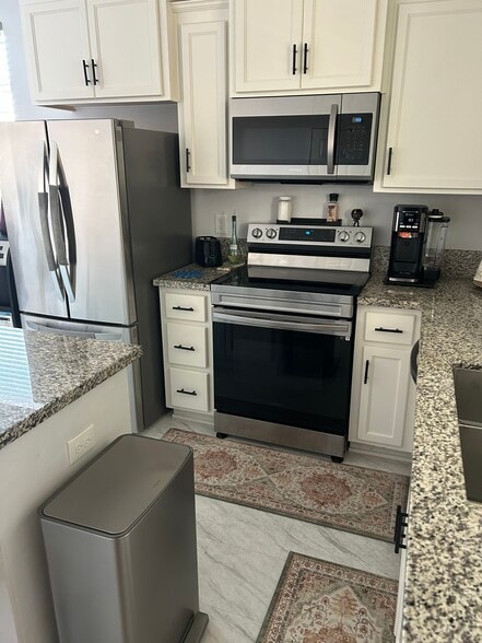 kitchen - 6757 Jujube Ln