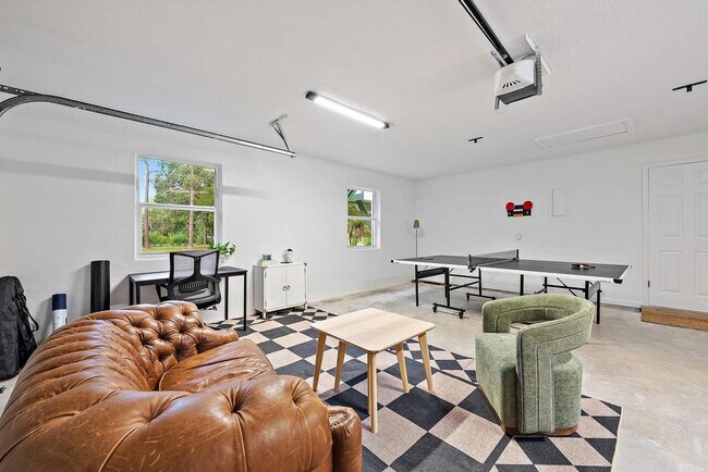 Building Photo - 11828 171st Ln N