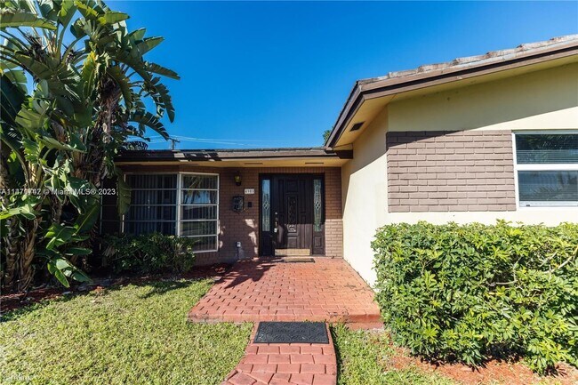 Building Photo - 4 br, 3.5 bath House - 4905 Harrison St # ...