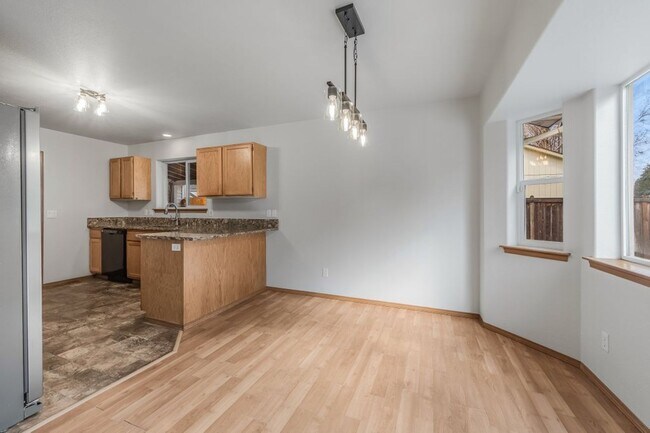 Building Photo - Hayden Rancher with RV parking