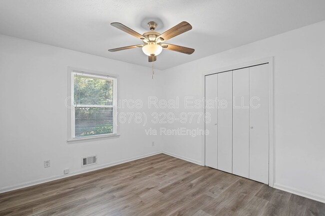 Building Photo - 5946 Dunn Rd