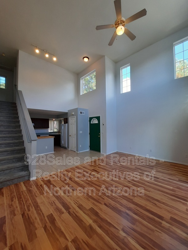 Building Photo - 1097 W Overland Pass Dr