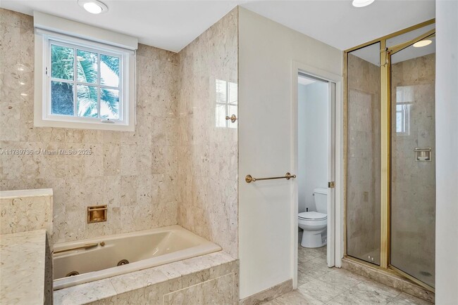 Building Photo - 19237 Fisher Island Dr