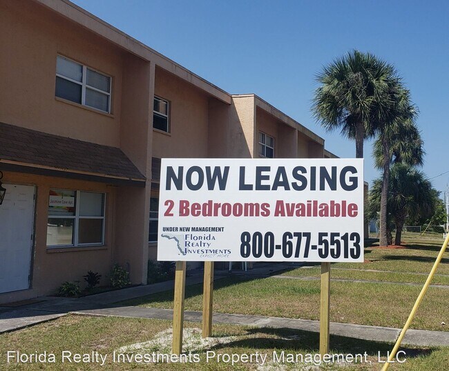 Building Photo - 827 E University Blvd