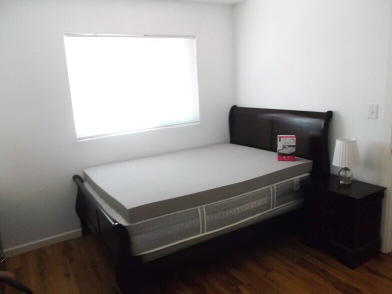 Bedroom - 6225 Cedarwood Ave