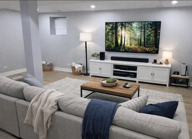 Building Photo - 6649 S Woodlawn Ave