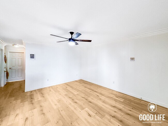 Building Photo - Bright 2BD/2BA Condo in Golden Hill with In-Unit Laundry & Tandem Parking