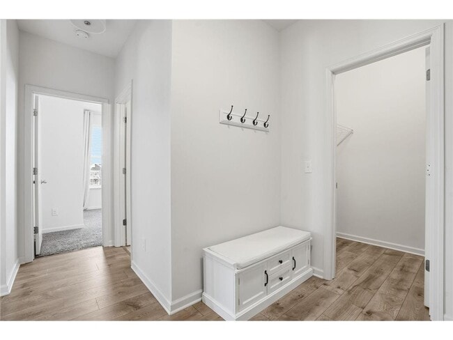 Building Photo - 5610 Xene Ln N