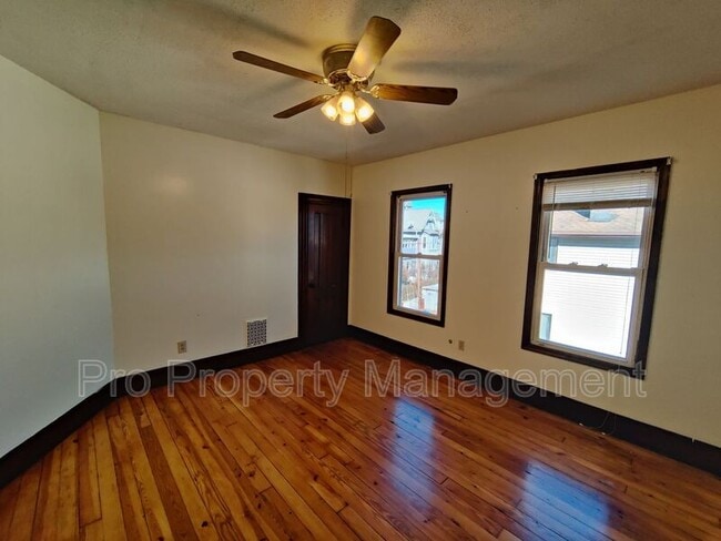 Building Photo - 107 Tremont St
