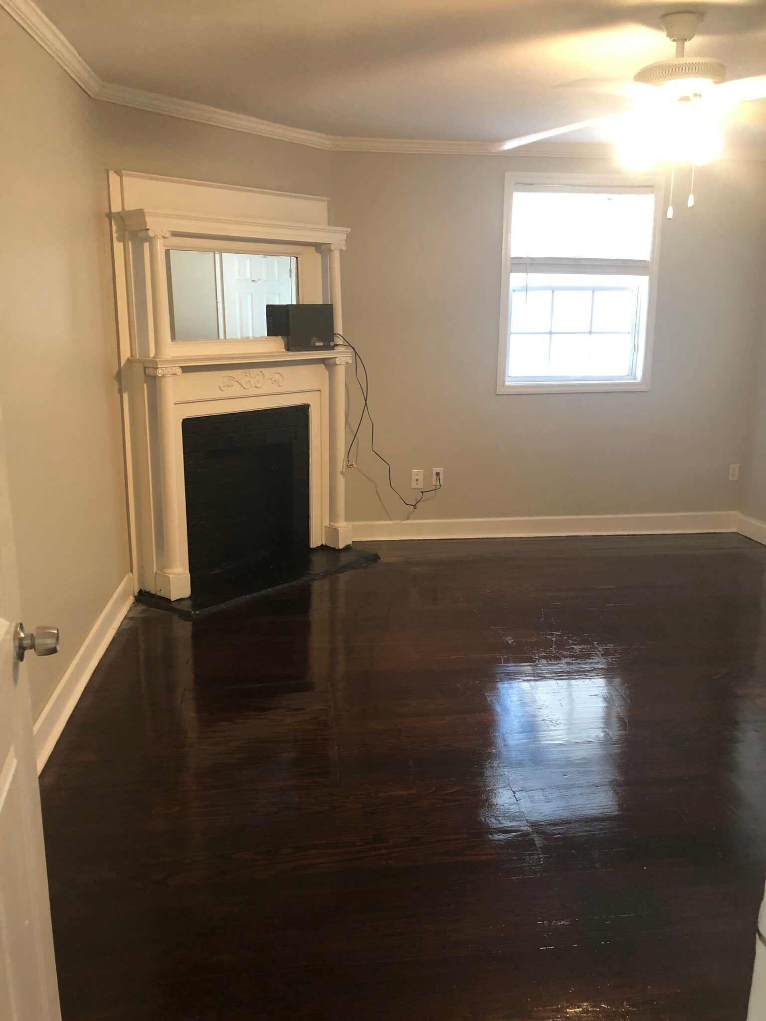 Apt. A Bedroom - 1107 E Anderson St