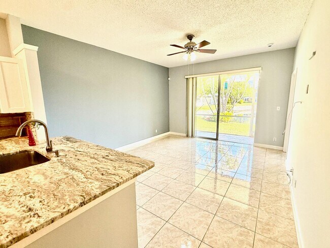 Building Photo - 3162 Via Poinciana