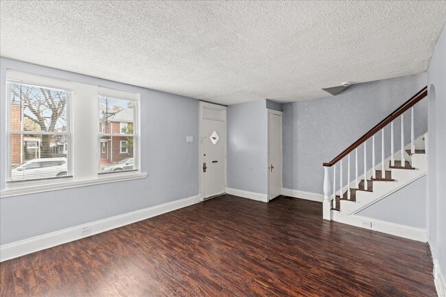 Building Photo - 2959 E Octagon Rd