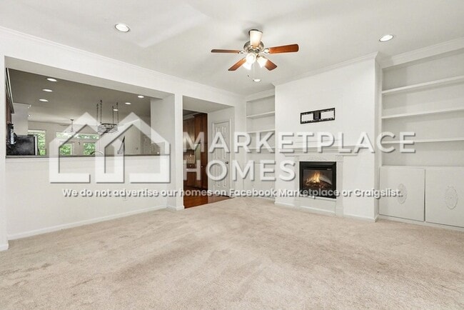 Building Photo - 3013 Freeport Dr