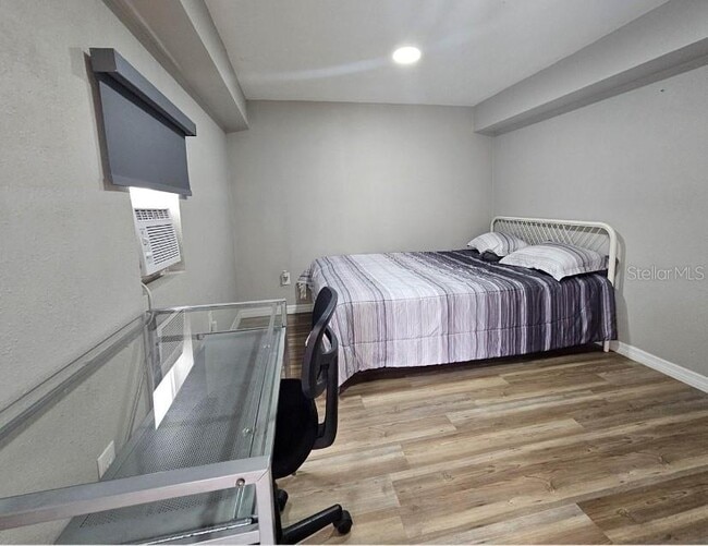 Building Photo - 5150 Boggy Creek Rd