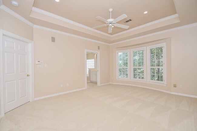 Building Photo - 2124 Nantucket Dr