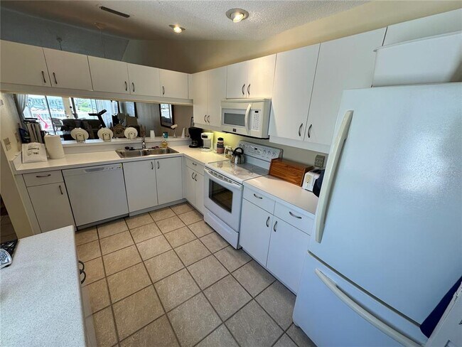 Building Photo - 1207 Spoonbill Landings Cir