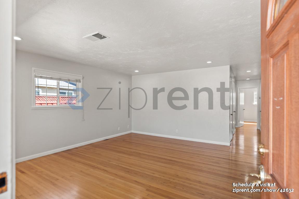 Building Photo - 47641 Fortner St