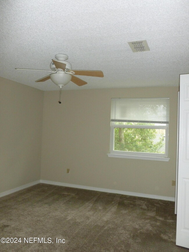 Building Photo - 8049 Kilwinning Ln