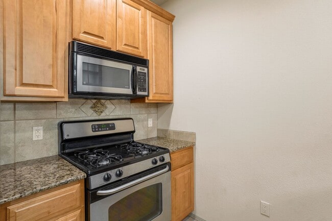 Building Photo - 4334 Nambe Ct