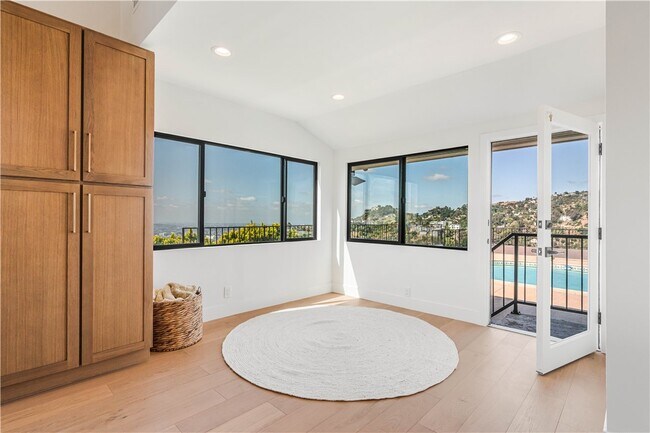 Building Photo - 2155 Hercules Dr