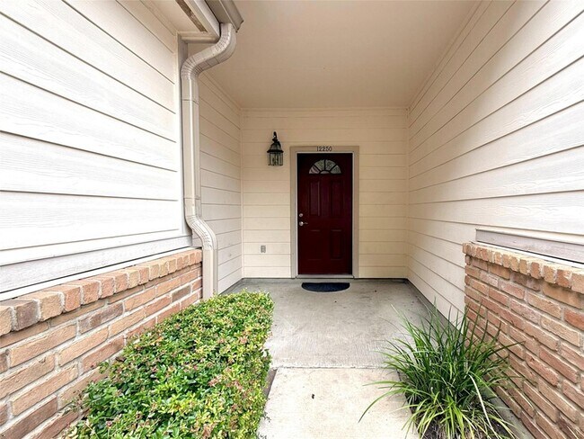 Building Photo - 12250 Abbey Glen Ln