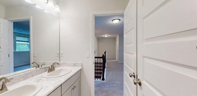 Building Photo - 7453 Coppice Dr