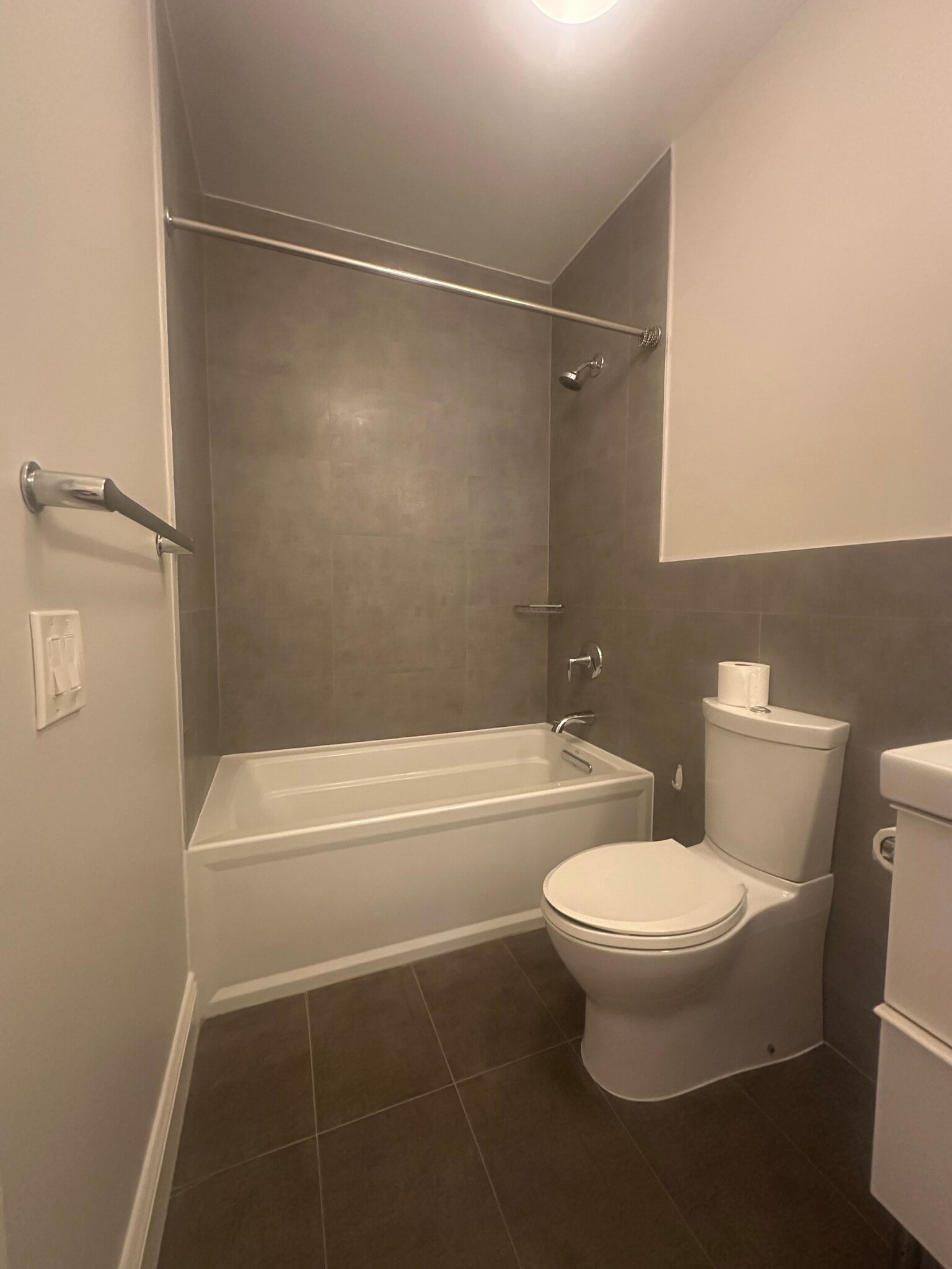 Bathroom view - 1839 Norman St