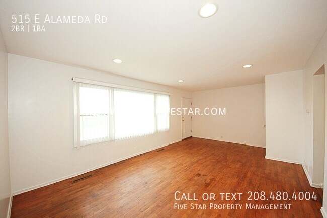 Building Photo - 515 E Alameda Rd