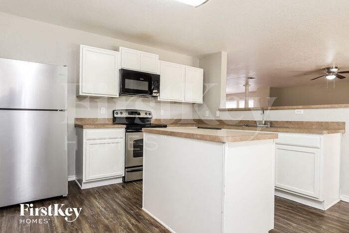 Building Photo - 217 Gatewood Falls