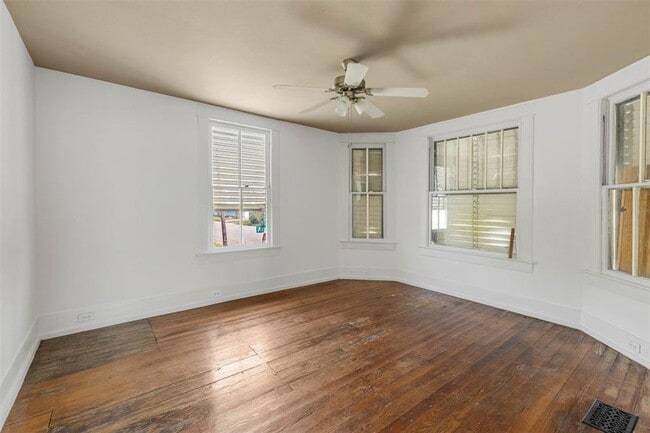 Building Photo - 1101 9th St