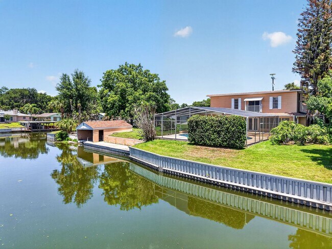 Building Photo - 1627 Canal Ct