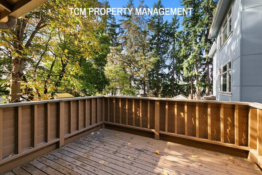 Building Photo - 15703 Midvale Ave N