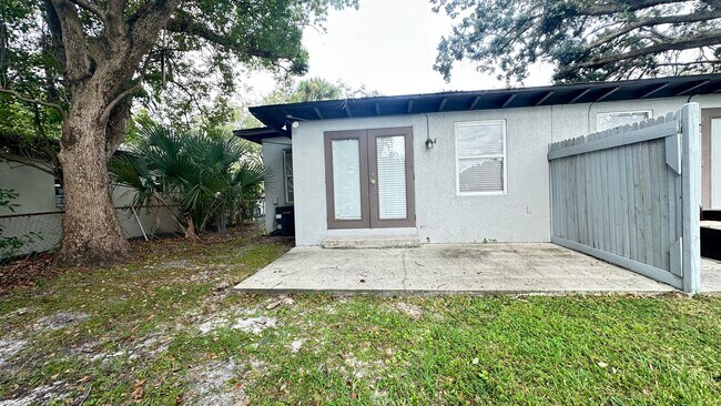 Building Photo - 231 S Summerlin Ave