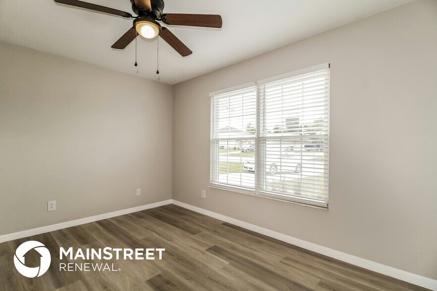 Building Photo - 3210 Shingler Terrace