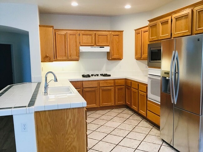 Building Photo - A Spacious and Serene Oasis in the Heart of Verdigris
