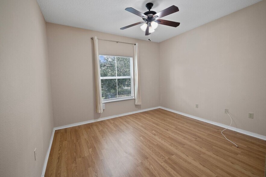Building Photo - 11510 Villa Grand
