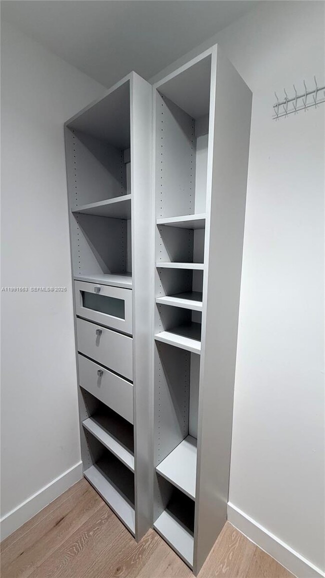 Building Photo - 2031 Meridian Ave