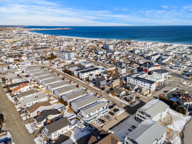 Building Photo - 8 Duston Ave