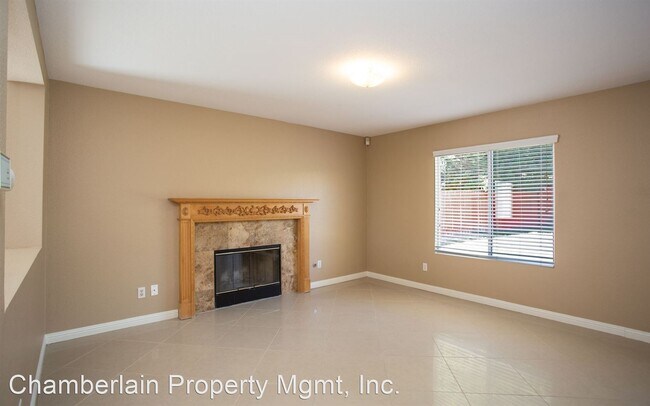 Building Photo - 4 br, 2.5 bath House - 3384 Morning View