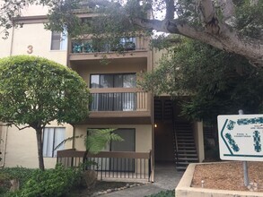 Building Photo - Fully Furnished One-Bedroom in Monterey!