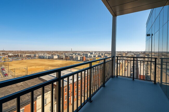 Building Photo - 2400 E Huntingdon St