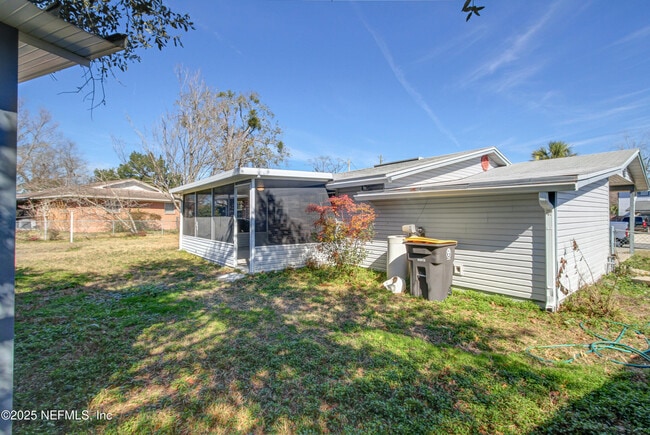 Building Photo - 748 Foxbriar Cove