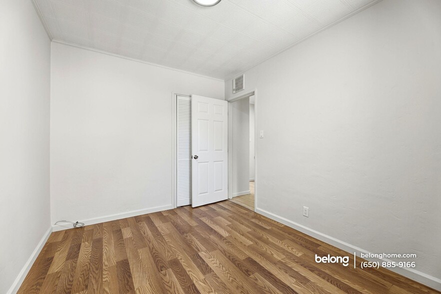 Building Photo - 26786 Clarkford St