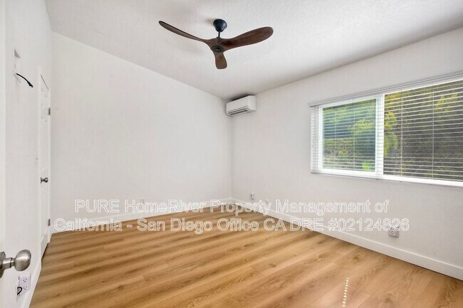 Building Photo - 2415 La Costa Ave