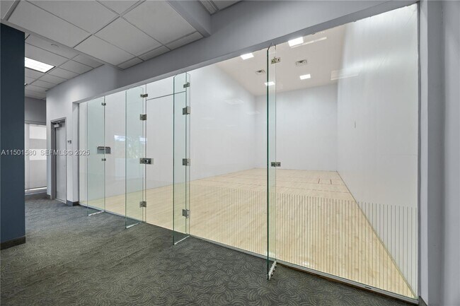 Building Photo - 6365 Collins Ave