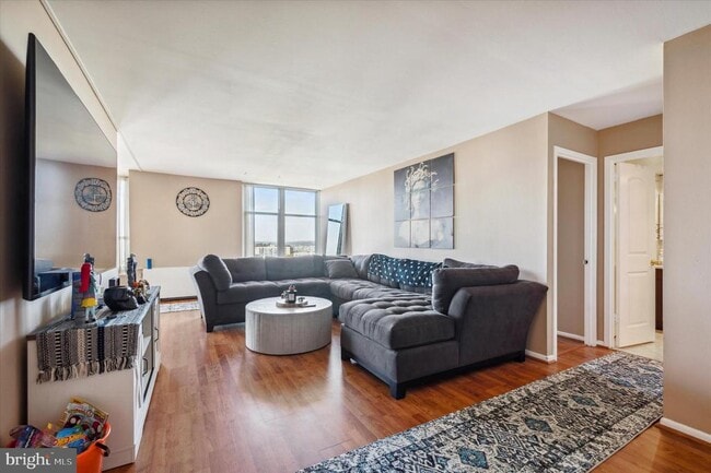 Building Photo - 3600 Conshohocken Ave
