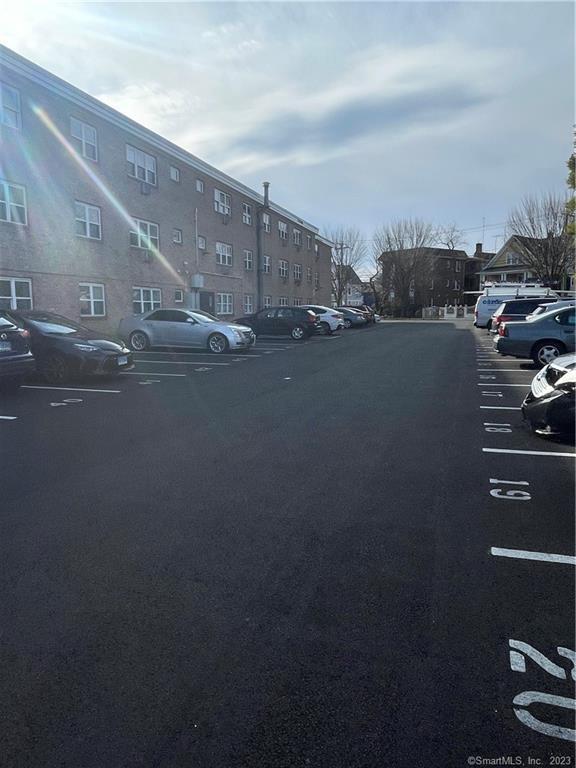 Building Photo - 45 Monroe St