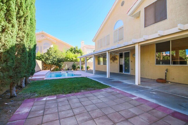 Building Photo - GORGEOUS SUMMERLIN POOL HOME FOR LEASE!