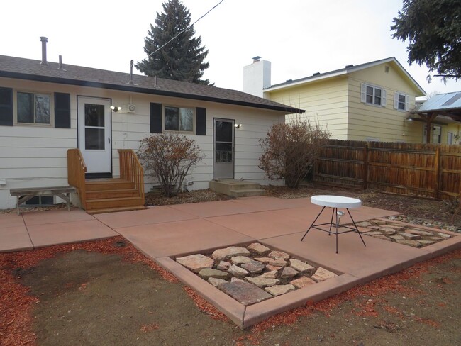 Building Photo - Updated 3-Bedroom Home on the West Side