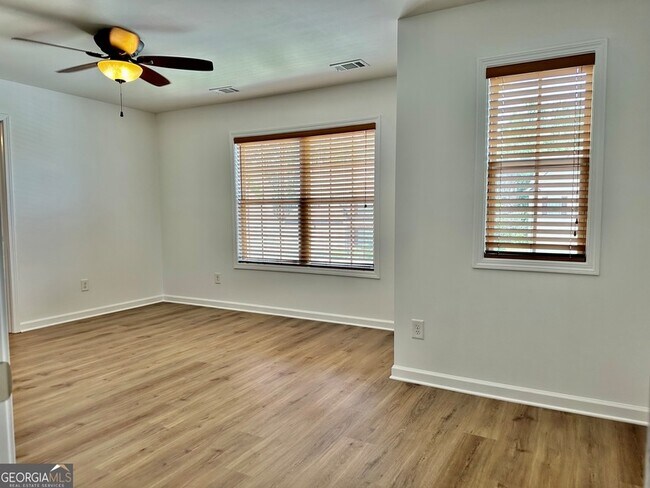 Building Photo - 3363 Willow Meadow Ln